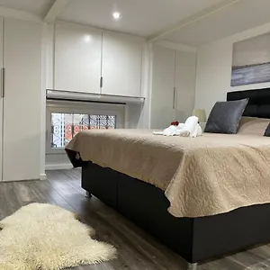 Apartamento Duplex Situe A 2min De La Gare Du Nord 