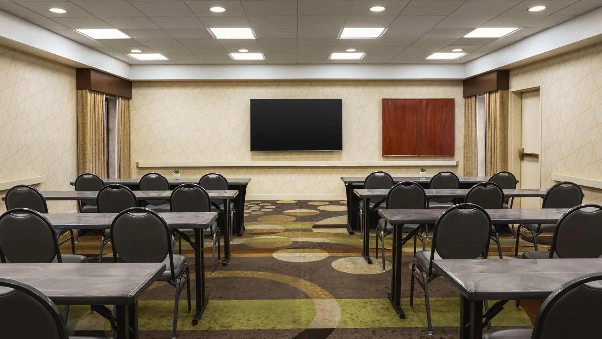 Hampton Inn Tropicana Las Vegas Hotel