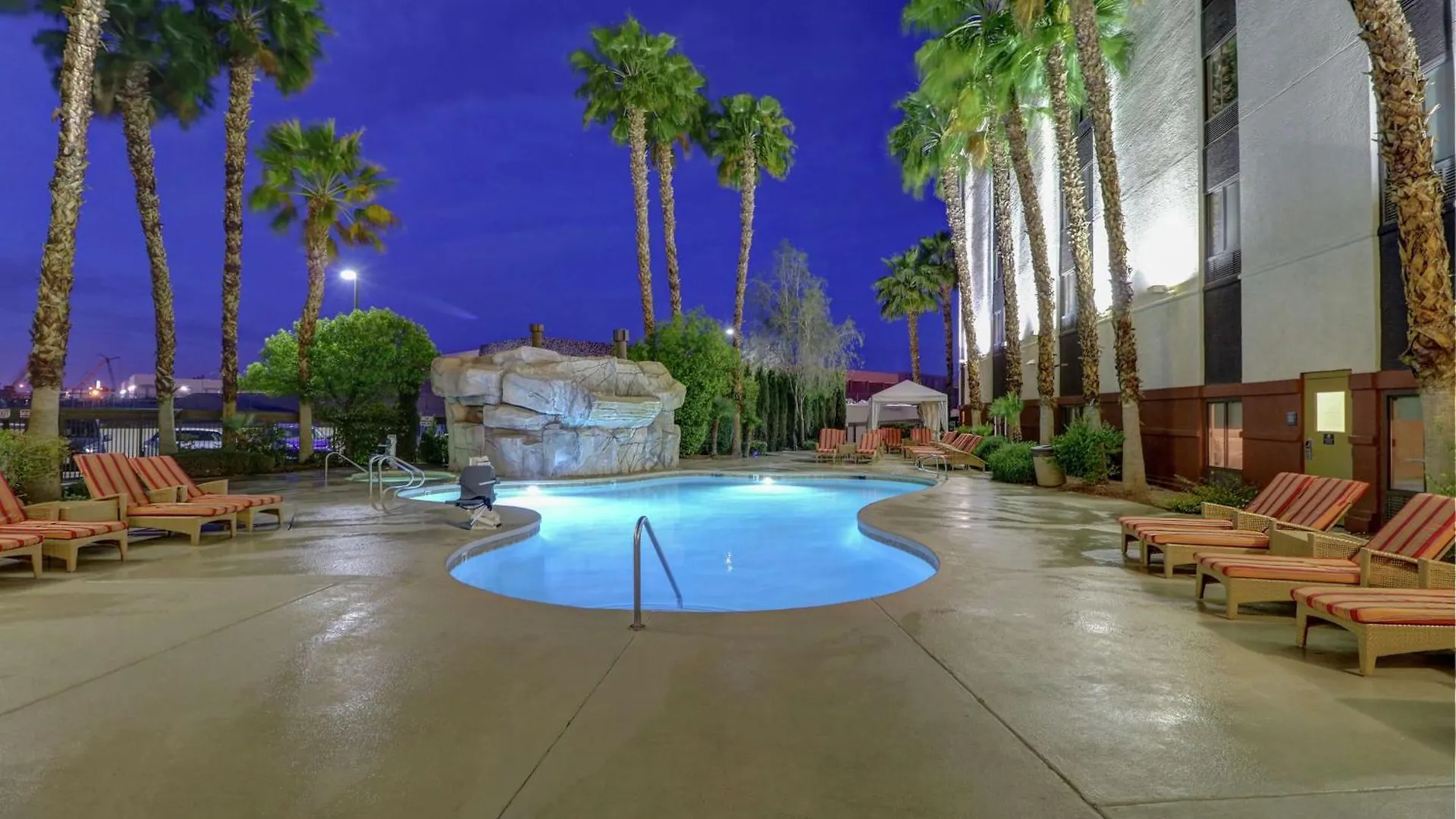 Hampton Inn Tropicana Las Vegas 3*,  United States
